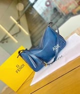 شنطة نسائية ماركة فندي - ازرق