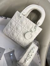 شنطة نسائية ماركة ديور - ابيض