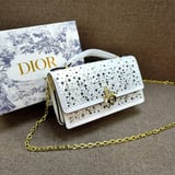 شنطه نسائيه ماركة ديور -d37 - ابيض