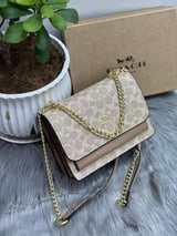 شنطة نسائية ماركة كوتش - 4