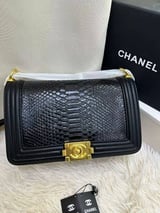 شنطة نسائية ماركة شانيل  - اسود