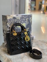 شنطة نسائية ماركة ديور - اسود