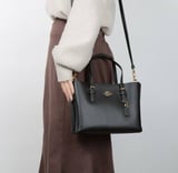 شنطة نسائية ماركة كوتش  - 3