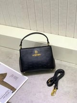 شنطة نسائية ماركة اقنر - 4