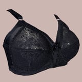Classic Wireless C-Cup Bra for Plus Sizes - 95/42 - Black