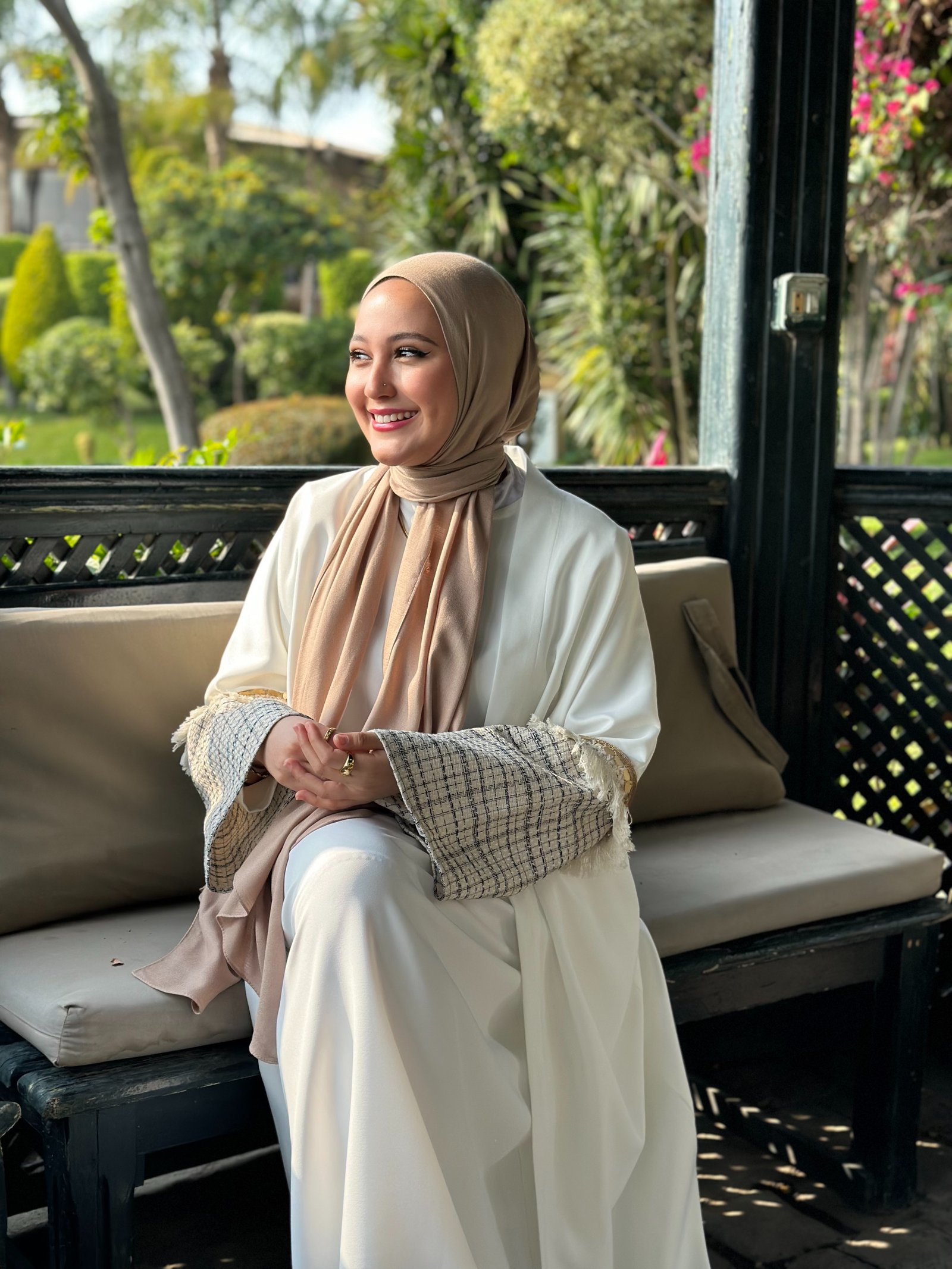 Noor abaya - Image 1