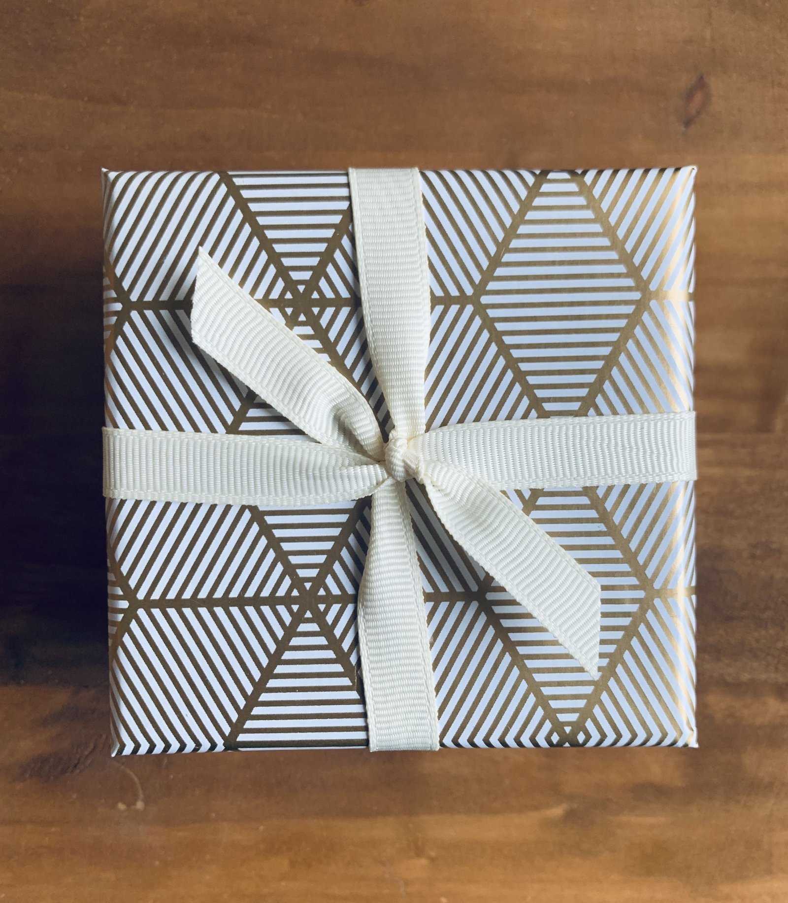 GIFT WRAP #52 - Image 1