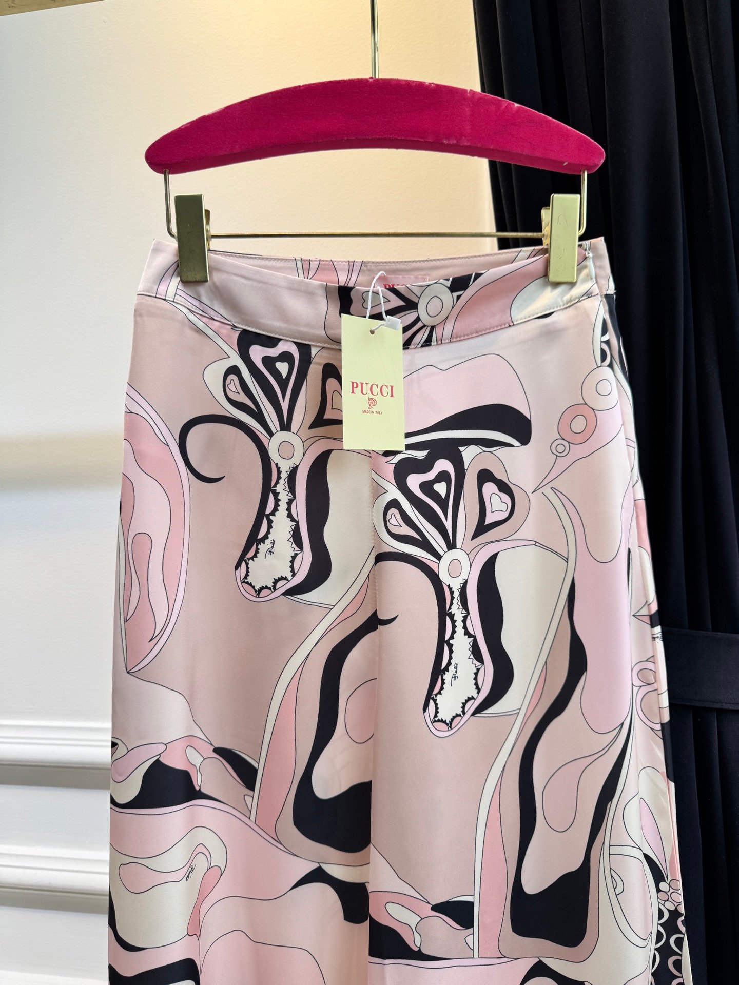 Pink set by ايميليو بوتشي - Image 4