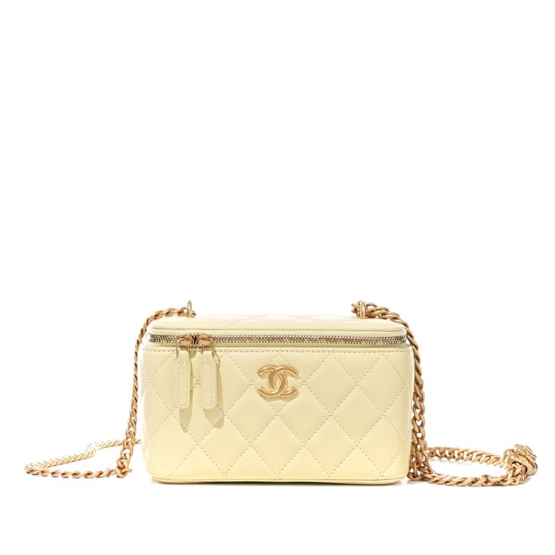 Chanel yellow lambskin bag - صورة 1