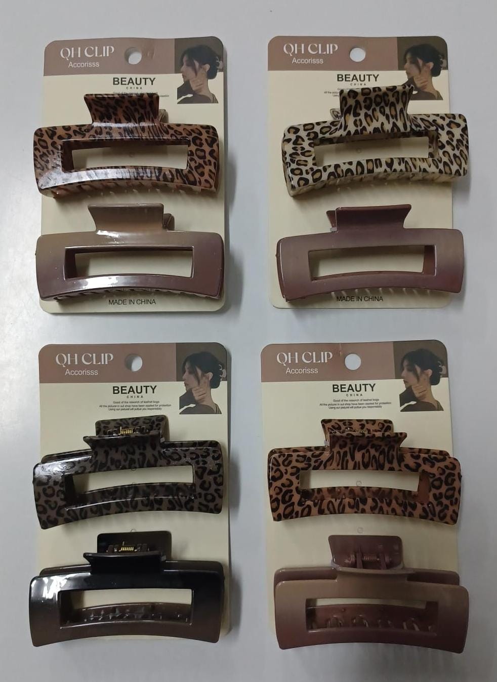 Girls hair clip D10 \ G020475 - Image 1