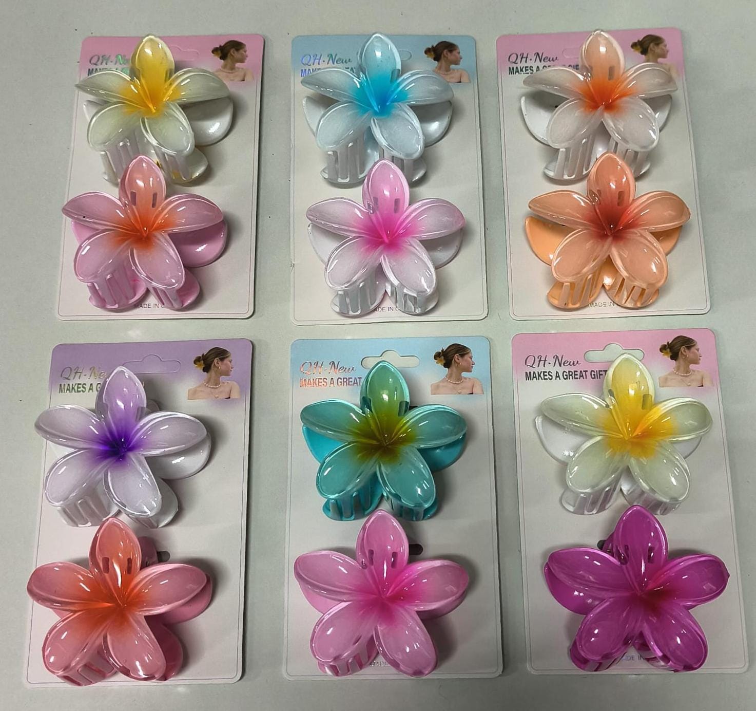 Hawaiian plumeria flower hair claw clips F28 \ G020483 - Image 1
