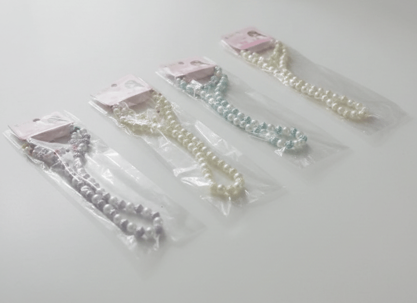 Multicolour girls' beaded necklaces with various charms and accents D6 \ G020317 - Image 1