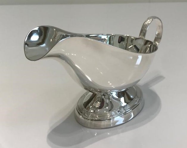 Gravy Boat with Base + Handle - صورة 12