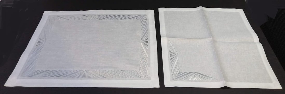 Frame 3D Soft Design Placemats with Napkins Set For 12.Persons - Image 3