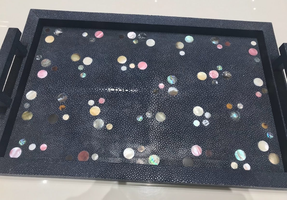 Luxury Medium Polka Shagreen Dark Blue Leather Tray with Different Round Colors with 2.Handles - صورة 11