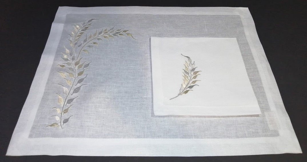 Leaves on a Branch Design Placemats with Napkins Set For 12.Persons - صورة 1