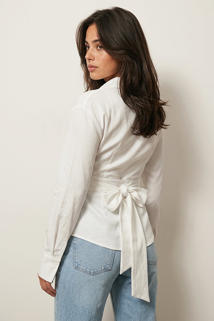 Sculptured wrapped waist - Image 3