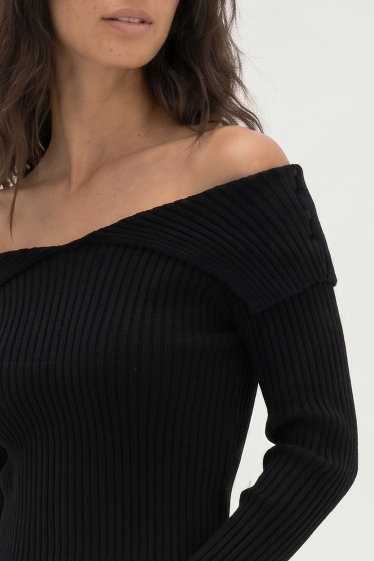 Soft shoulder knit top - black - Image 4
