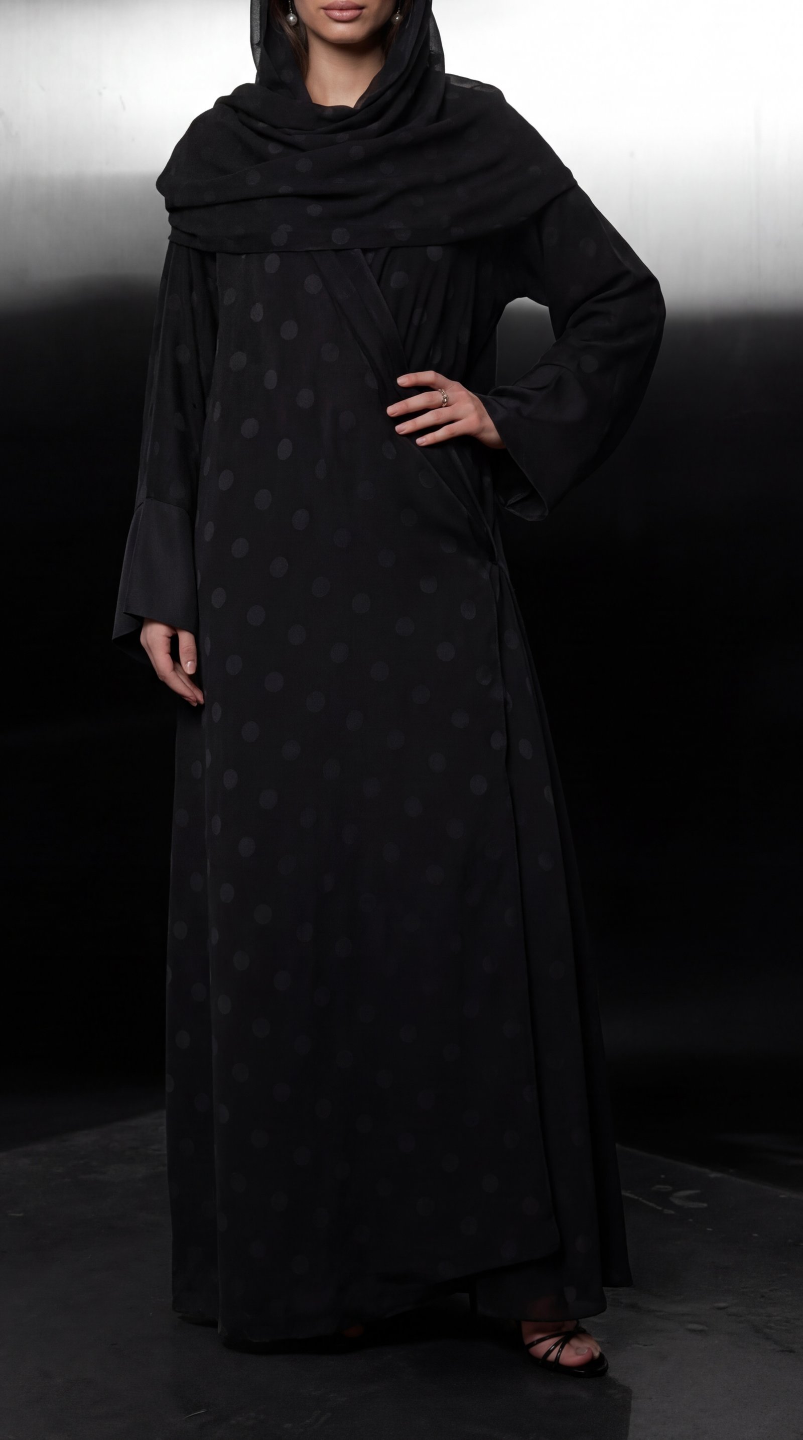 Berry Polka Abaya 01 - Image 2