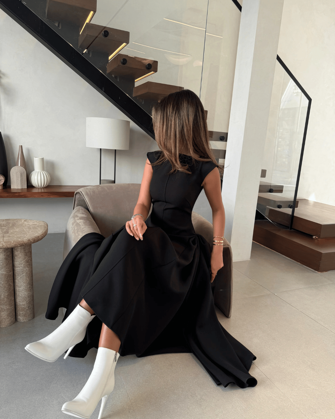 فستان بلا أكمام للركبة - صورة 5