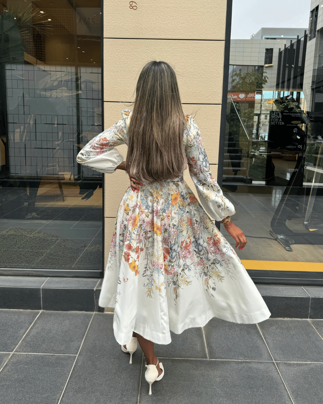 فستان بأكمام طويلة للركبة - صورة 3