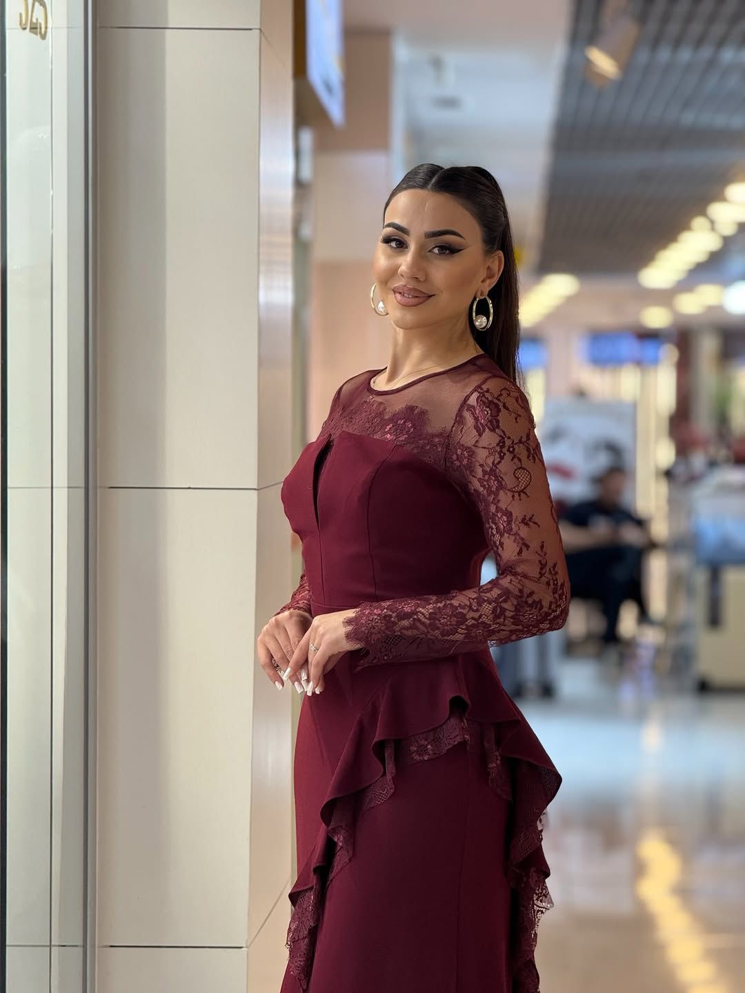 فستان بأكمام طويلة للركبة - صورة 2