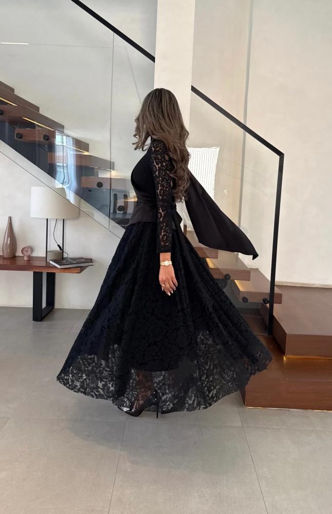 فستان بأكمام طويلة للركبة - صورة 3