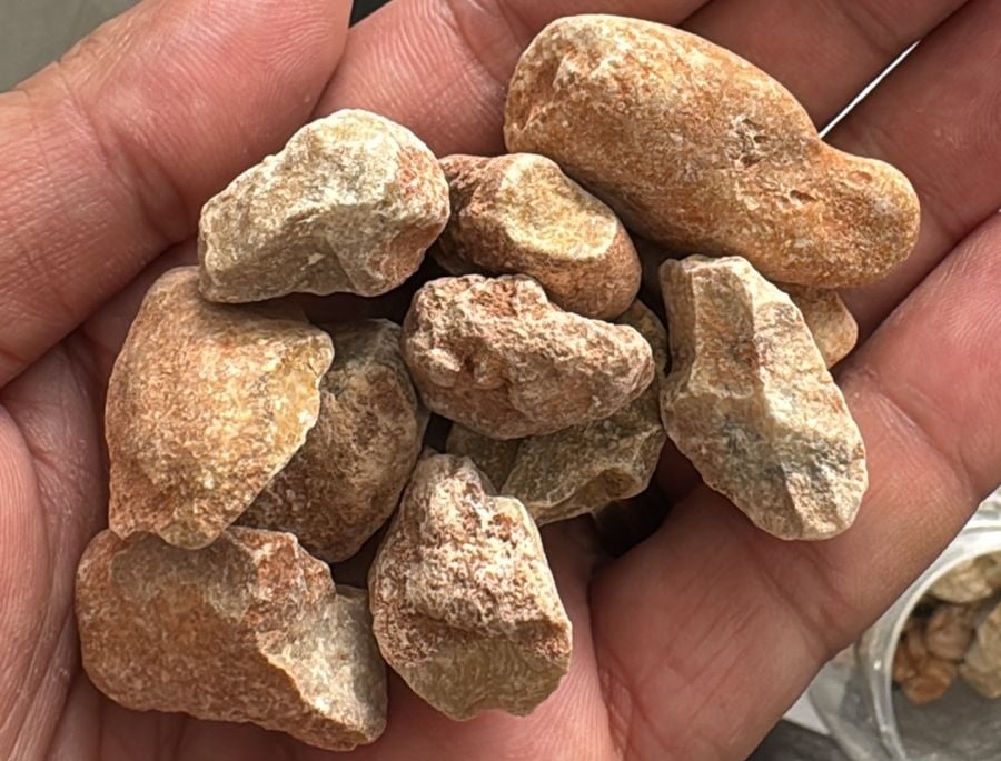 كسر حجر ديكورى بنى  - صورة 1