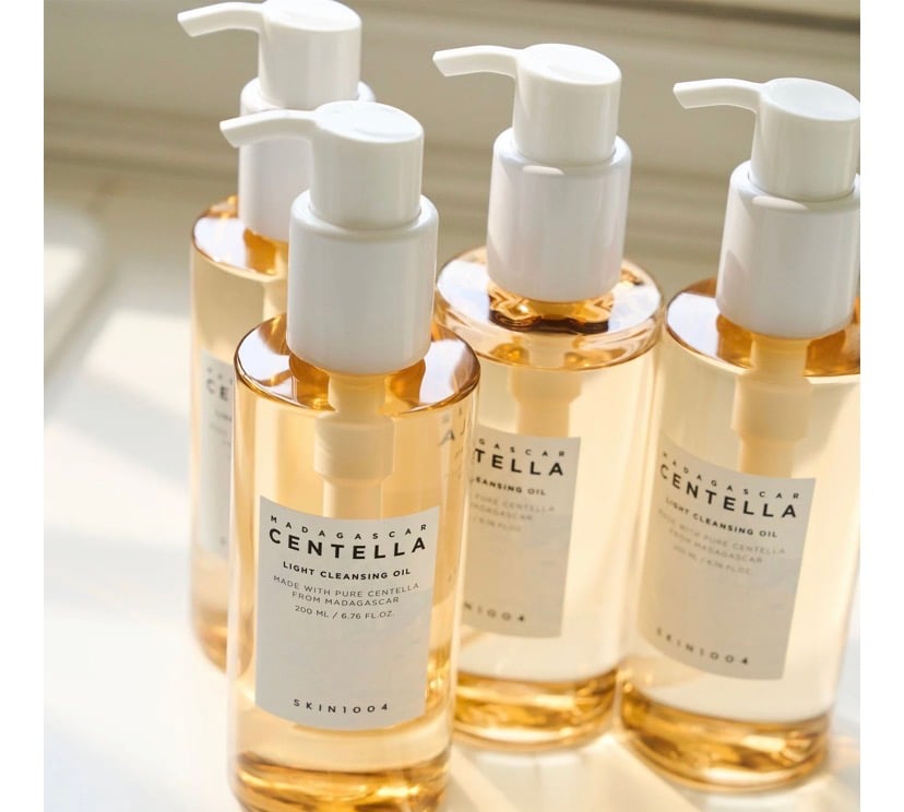 Skin1004 Centella Light Cleansing Oil - Image 3