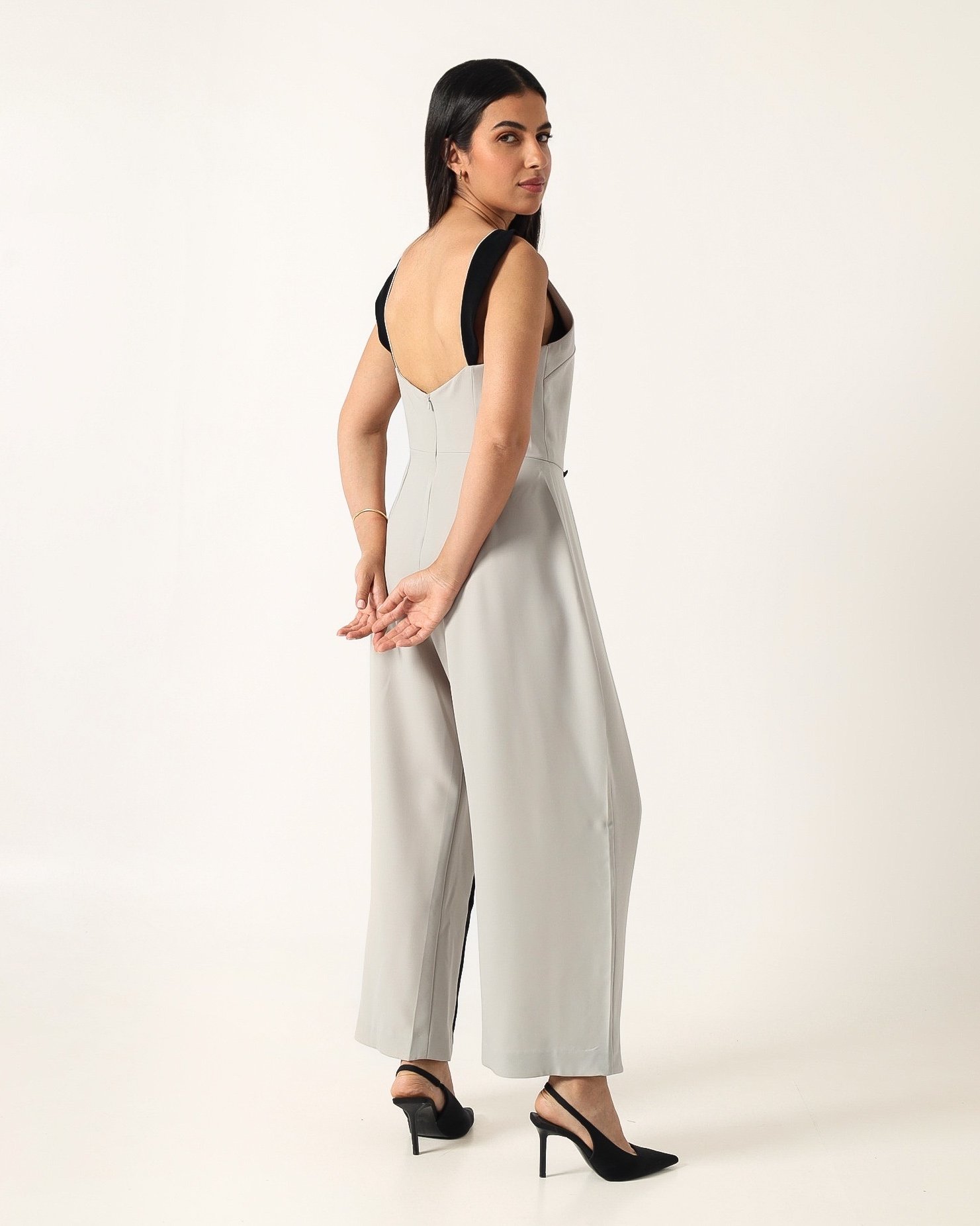 Greige & Black Jumpsuit - صورة 5