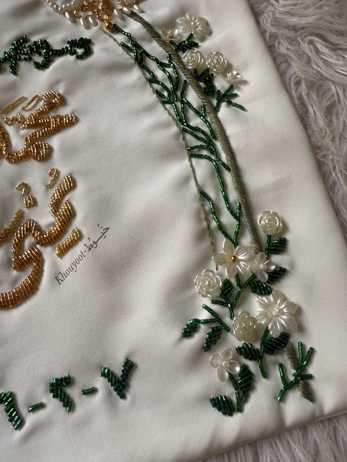 Beads embroidered with chandeliers design - صورة 4