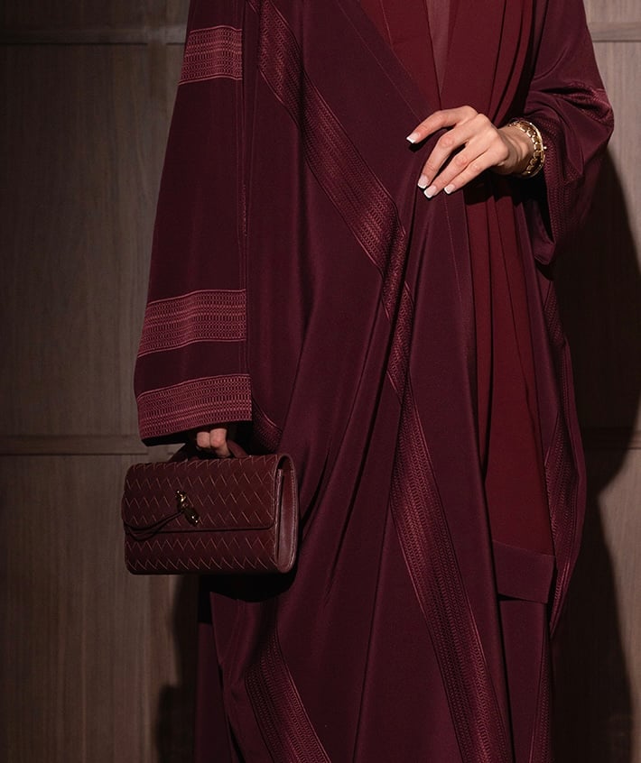 OLD MONEY - صورة 4