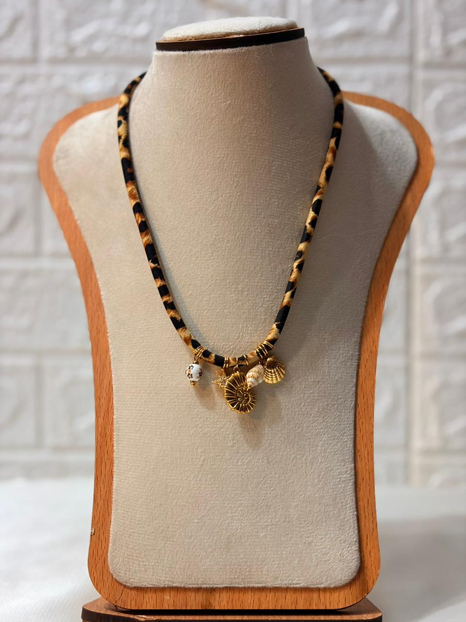 Tiger necklace with charms ✨ - صورة 1