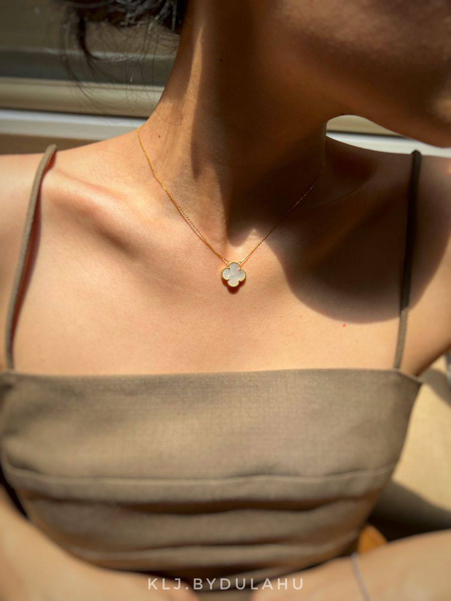 Van Cleef necklace 1 ✨ - Image 3