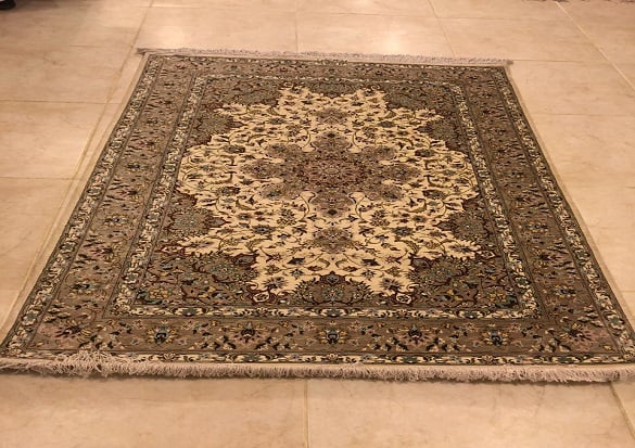سجاد قم حرير ايراني   مقاس : 1,50x1,00  - صورة 1