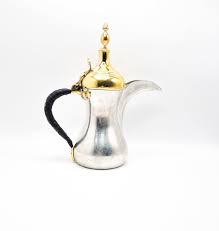 دلة دركول ابيض غطاء اصفر كبير  - صورة 1