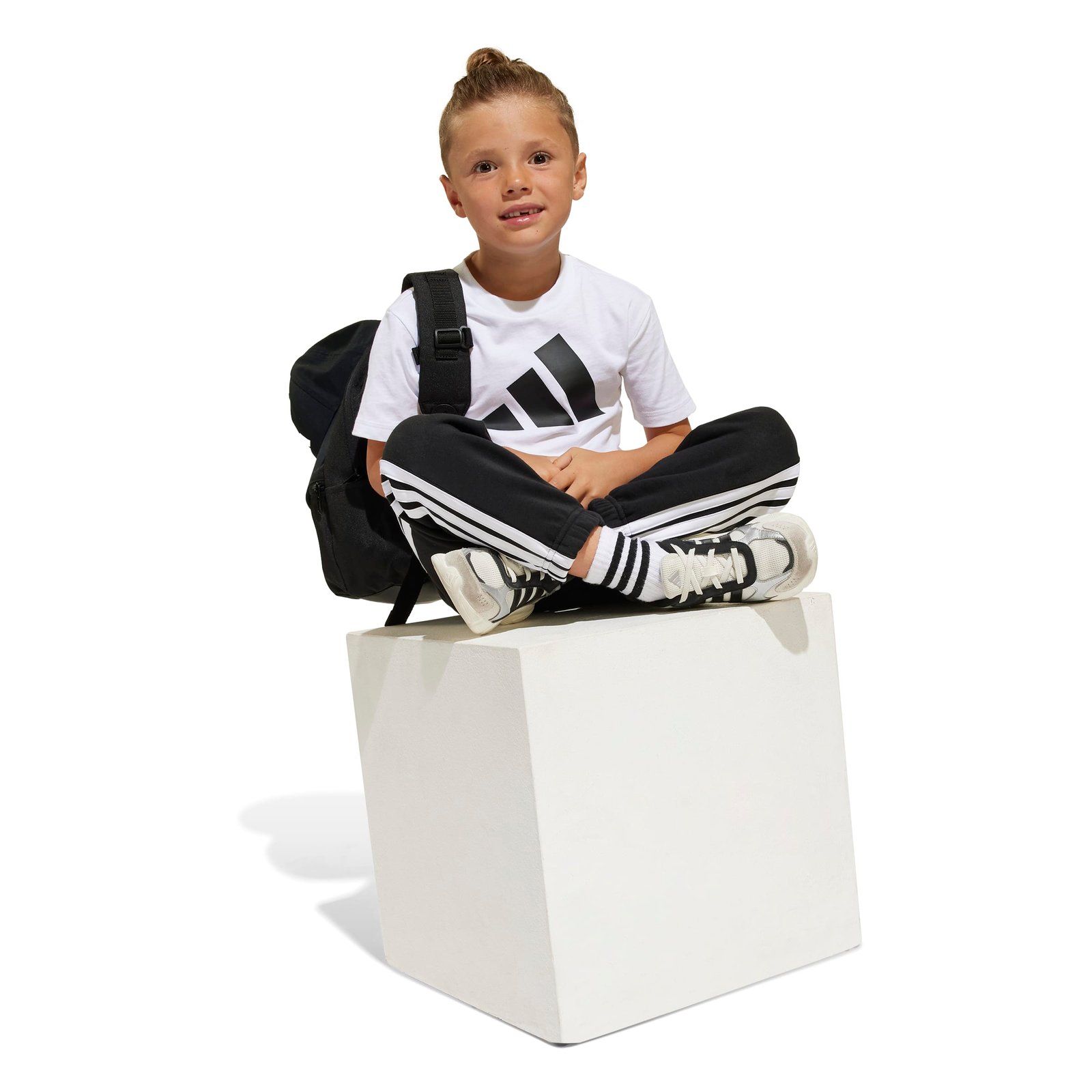 Adidas Essentials Tee Kids - Image 2