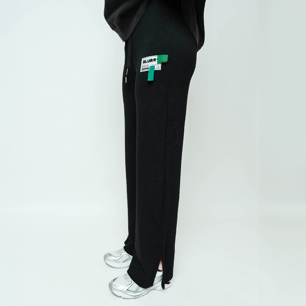 Woman's Black sweatpants - صورة 2