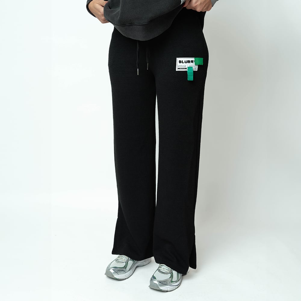Woman's Black sweatpants - صورة 3