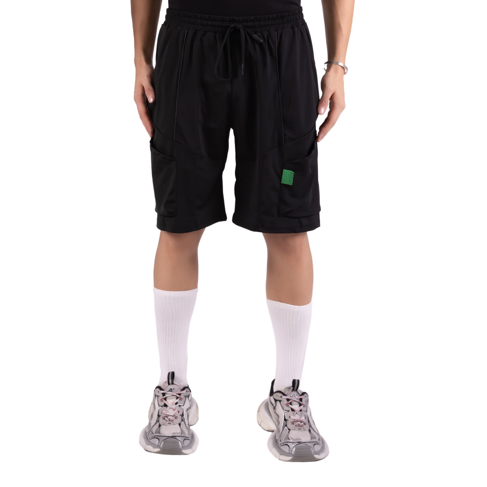 Cargo black shorts  - صورة 2