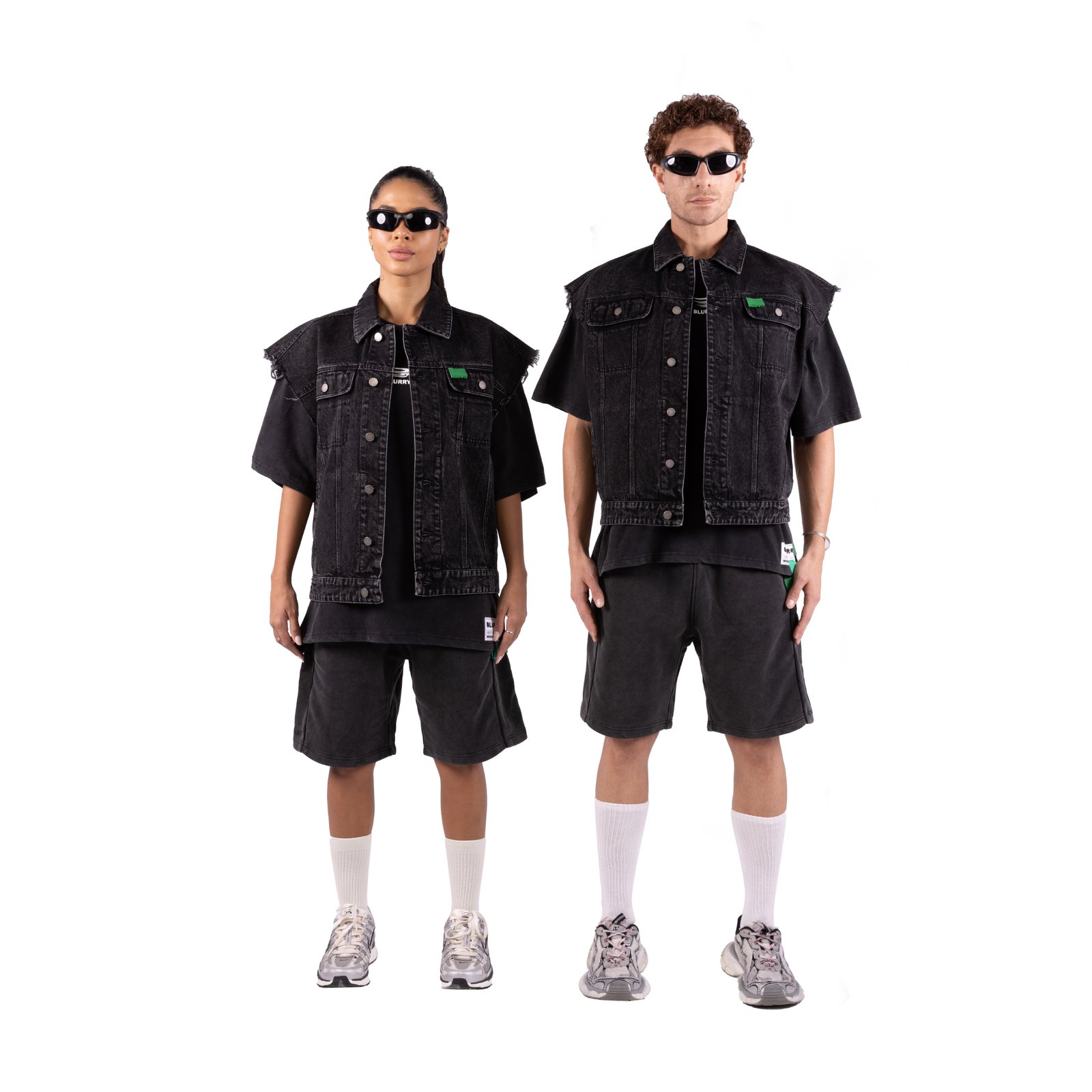 B-logo black vest - Image 3
