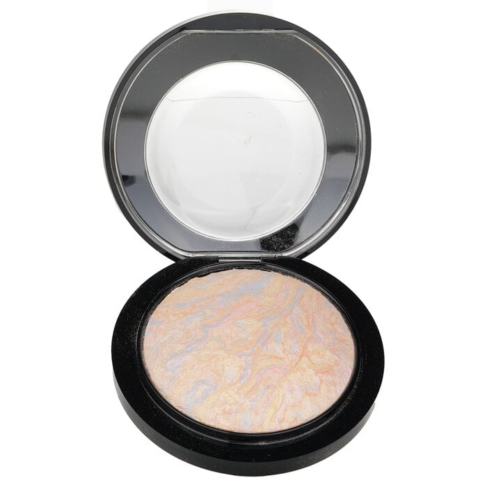 Mineralize Skinfinish - Lightscapade 10g/0.35oz by MAC - Image 1