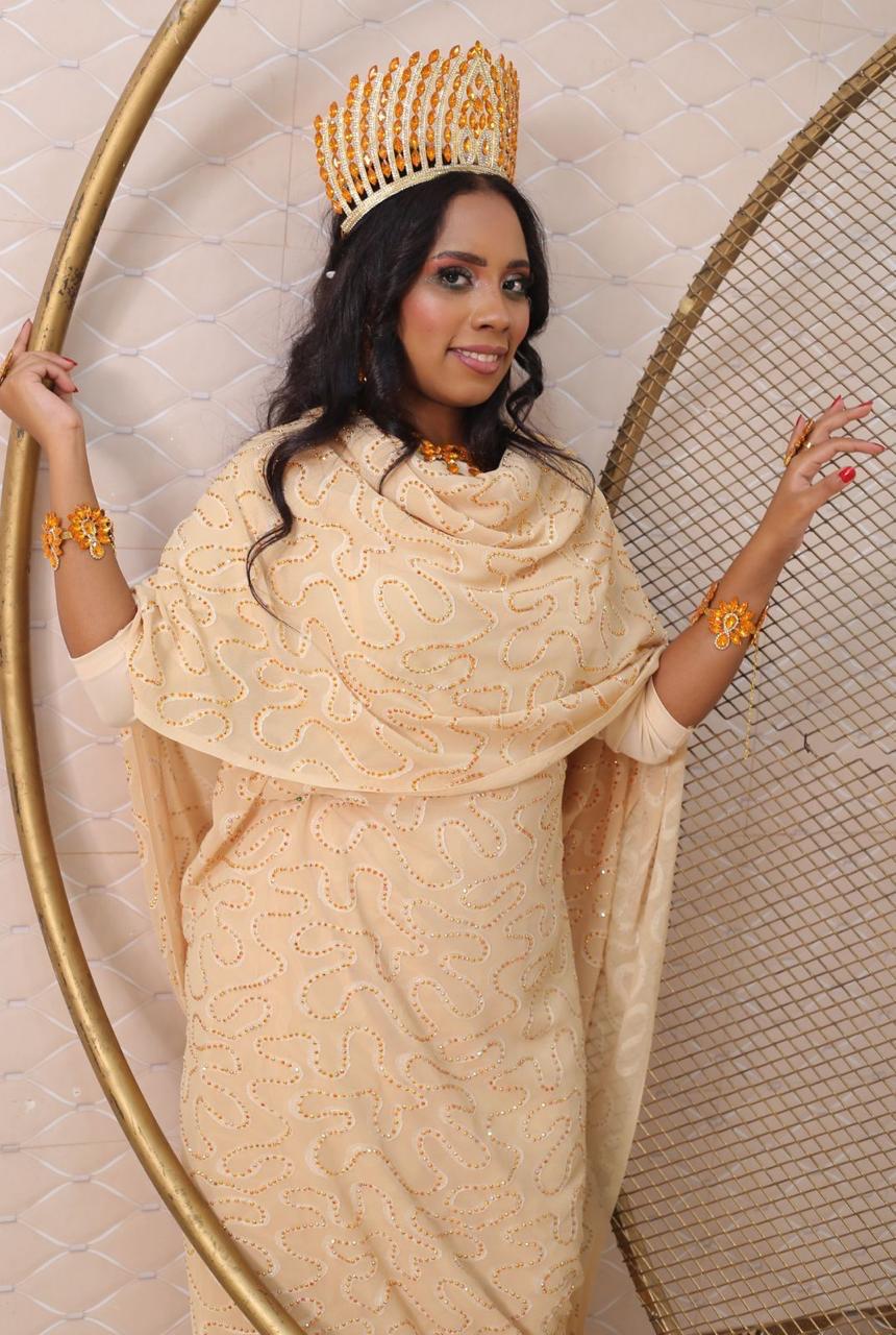 Topstudded Beige - Image 2