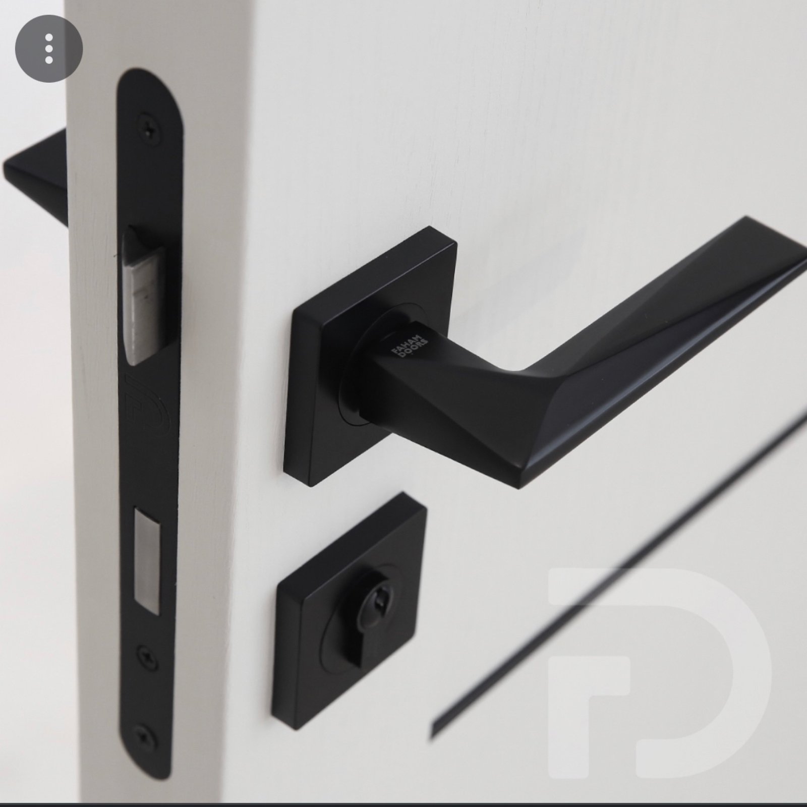 مسكات ابواب مفصول اسود BLK  - صورة 1