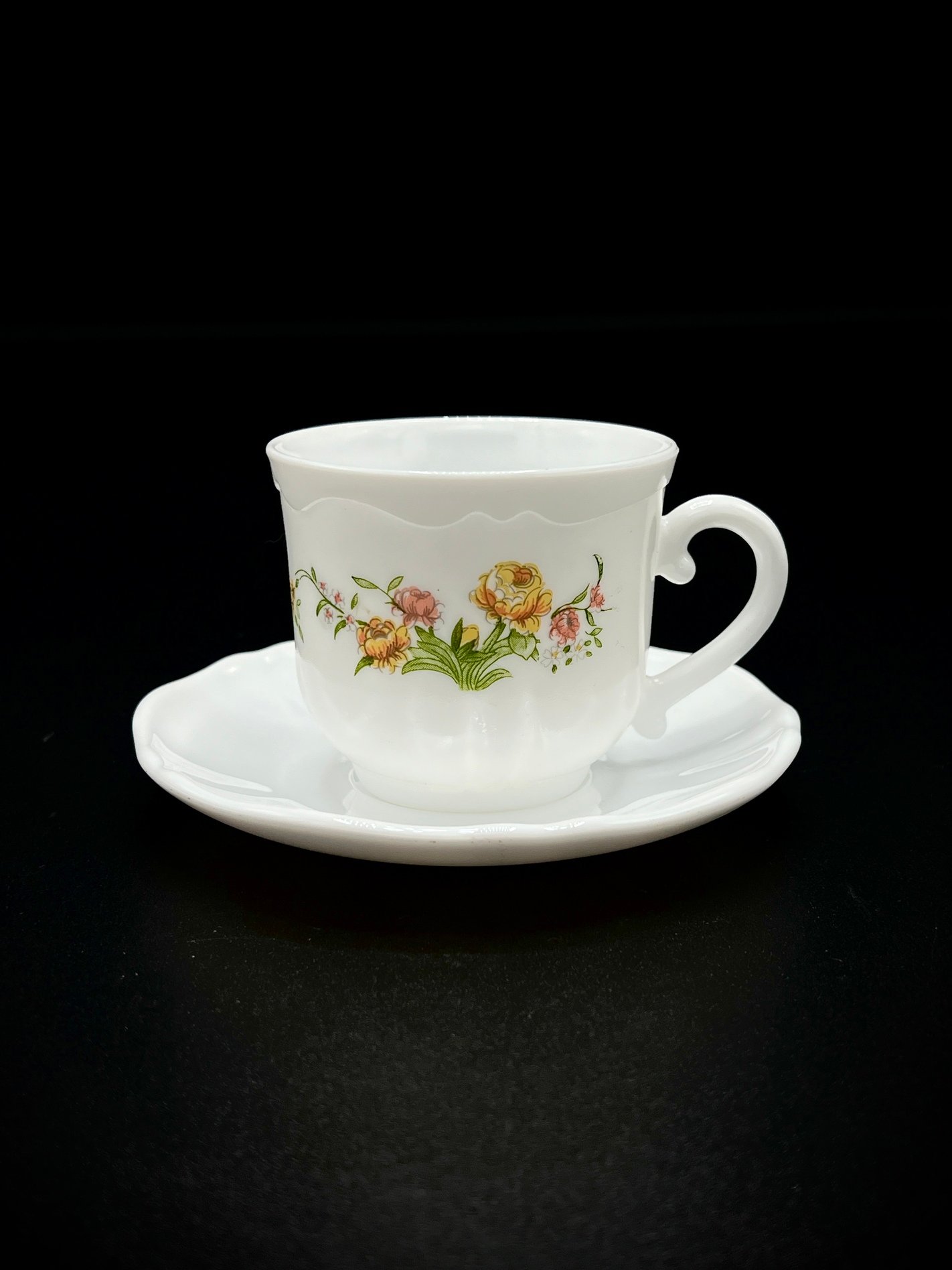Vintage Retro Arcopal Spain Borosilicate Floral White Milk Glass - Image 2