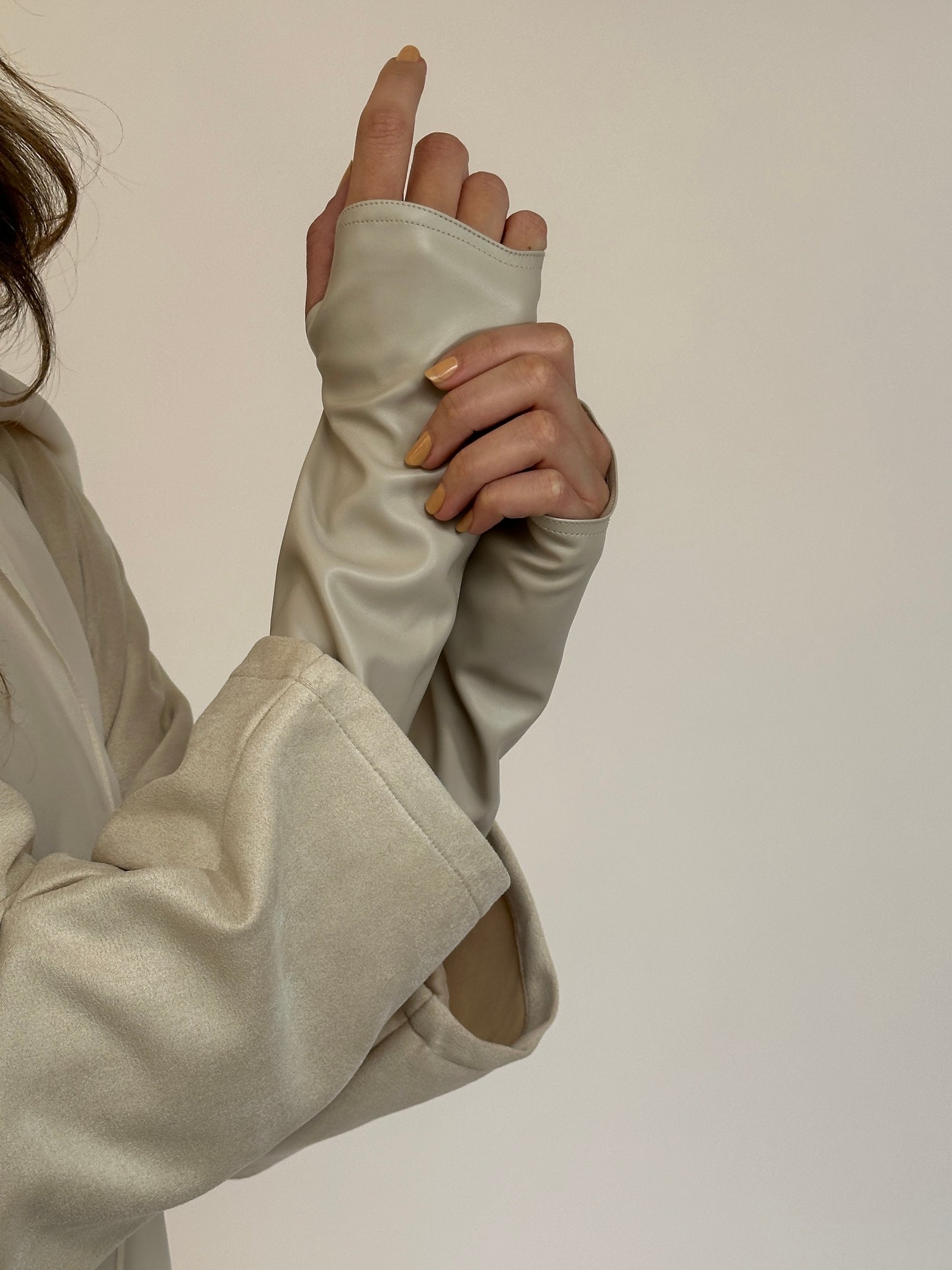 Swanky Suede - Image 5