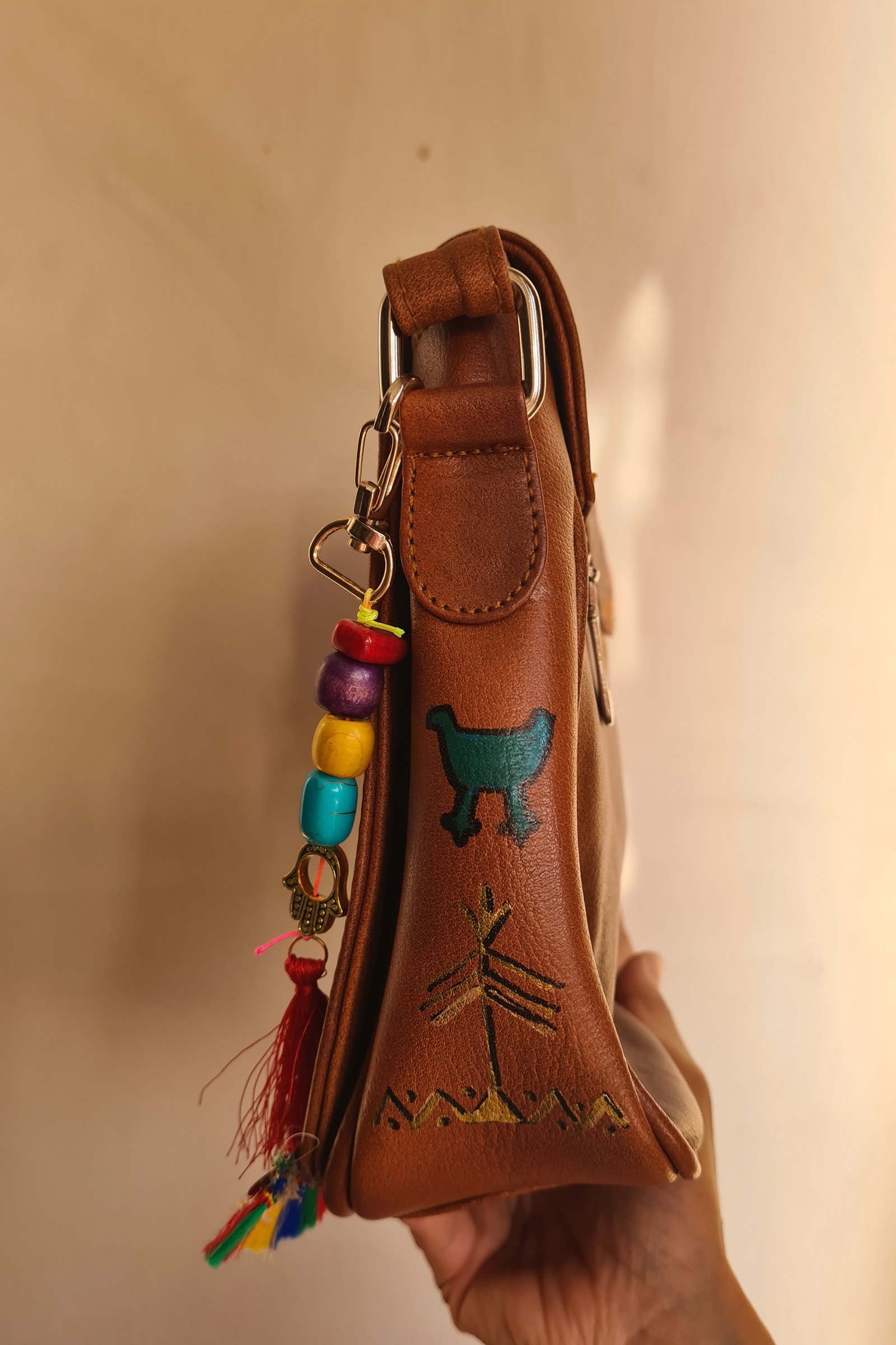 Handpainted genuine leather crossbody with Nubian design  - Image 5