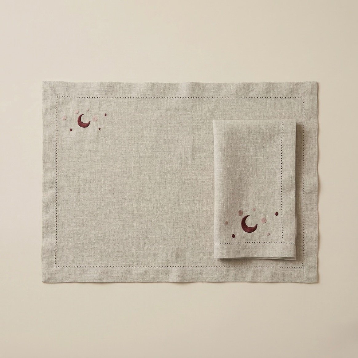 CRESCENT MOON BEIGE PLACEMATS (SET OF 4) - Image 2