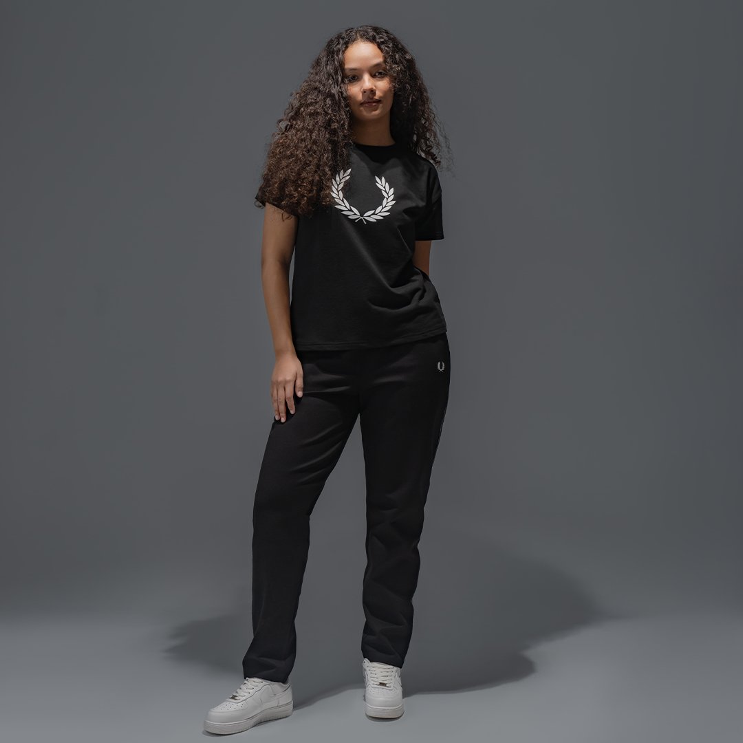 Fred perry  t-shirt - Image 6