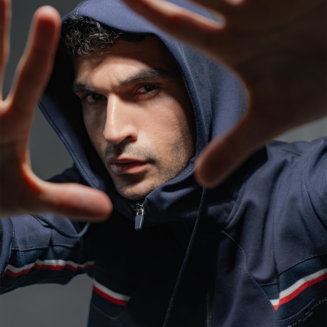Tracksuit Tommy Line Hoodie - Image 5
